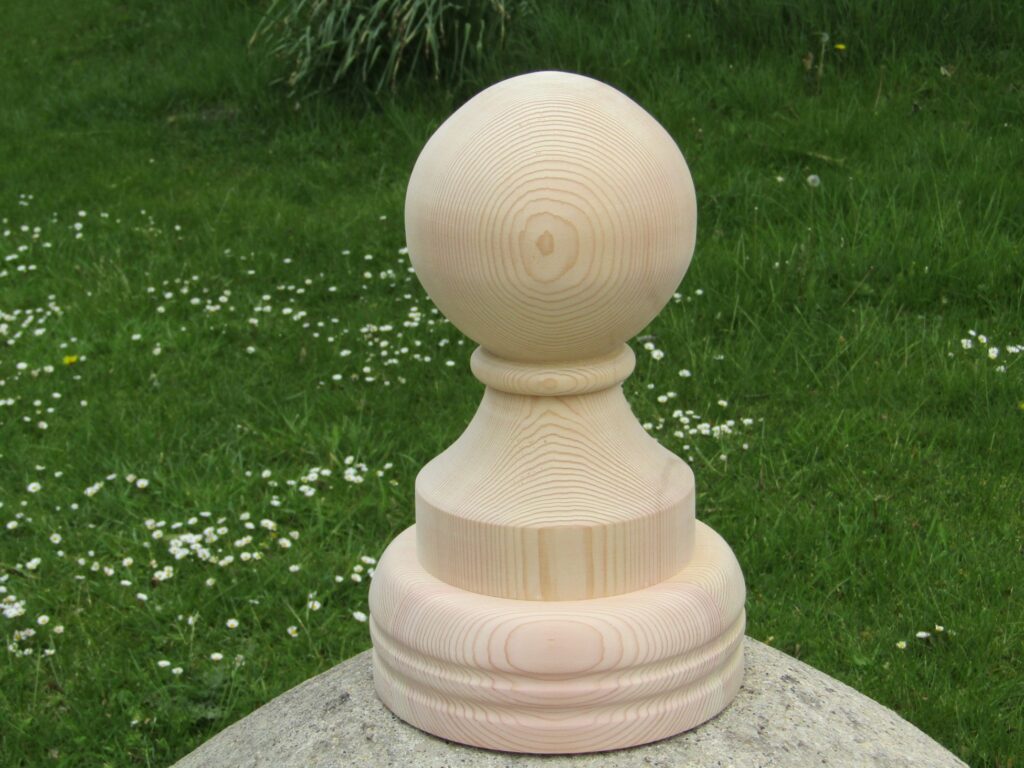 Cedar ball Finial on small base